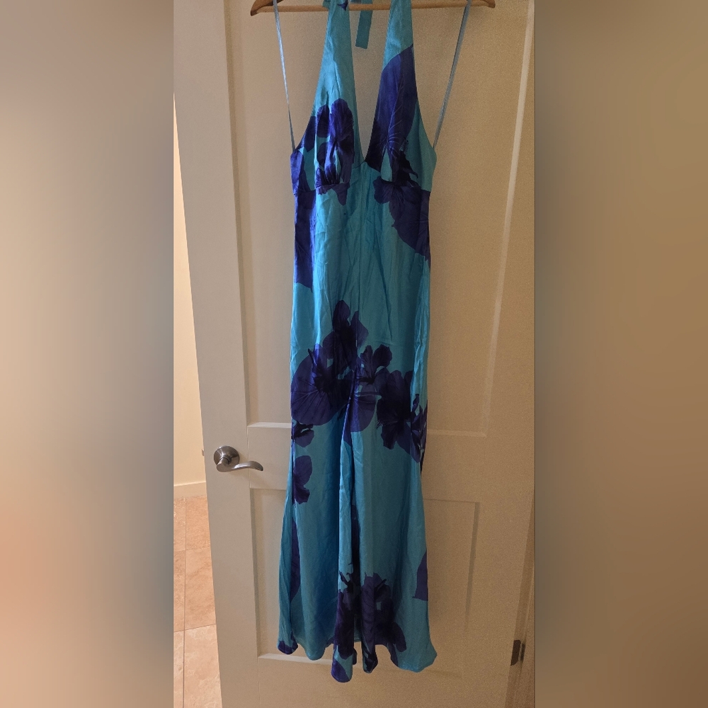 Gorgeous *Rare* Victoria's Secret Silk Jumpsuit